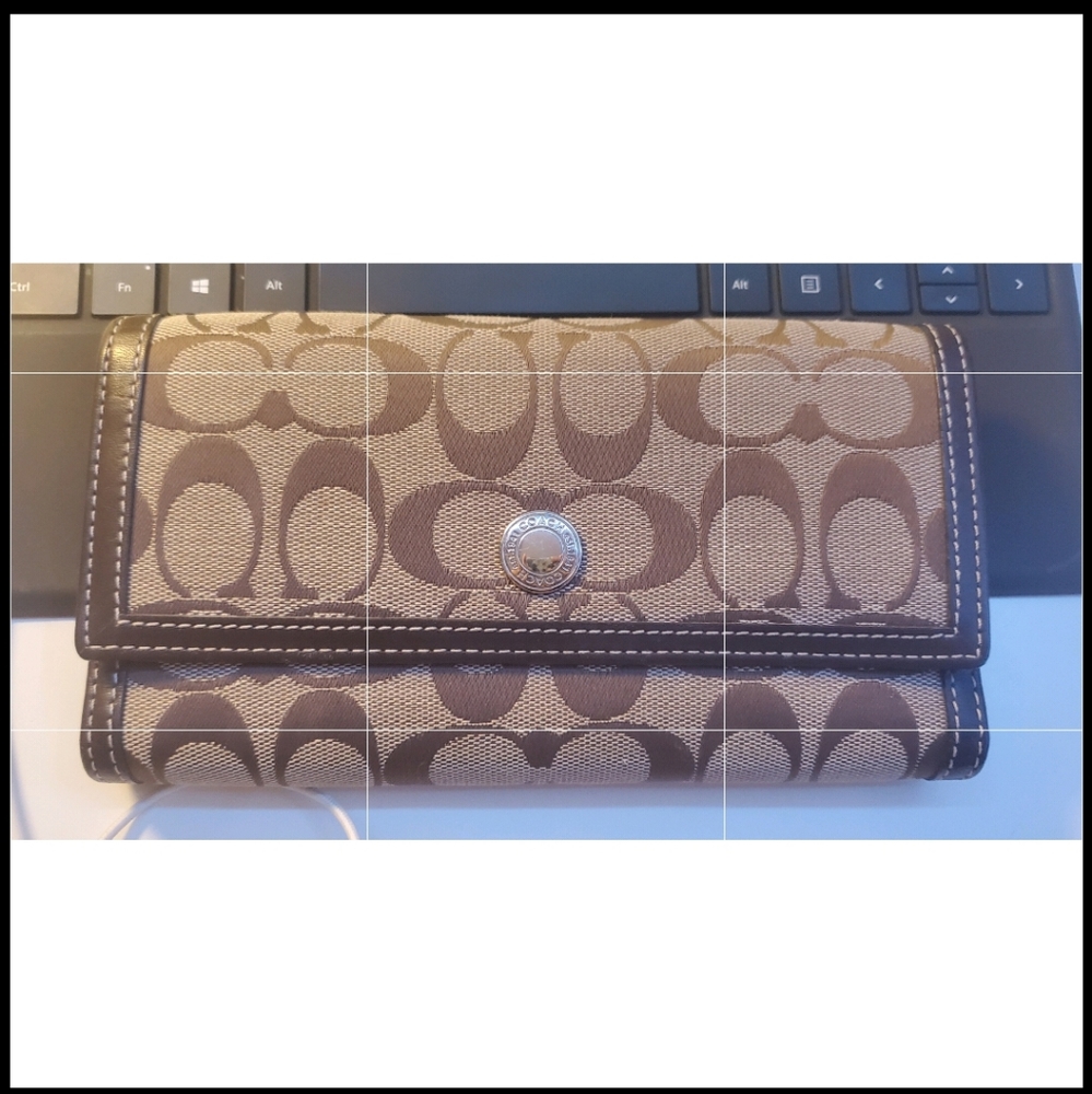 COACH TriFold Wallet